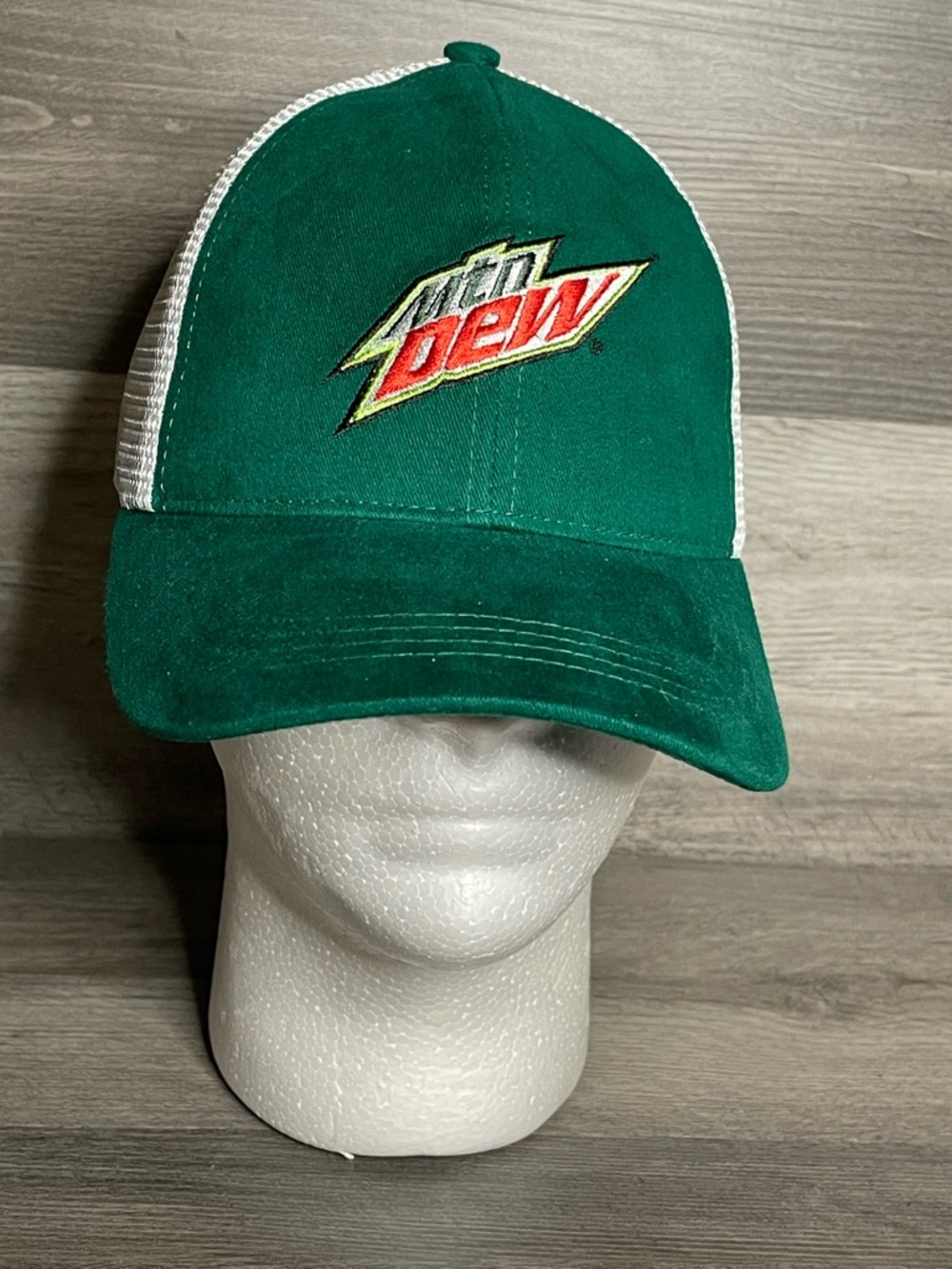 Mtn Mountain DEW Logo Soda Pop White Green Mesh Snapback Cap Hat Trucker